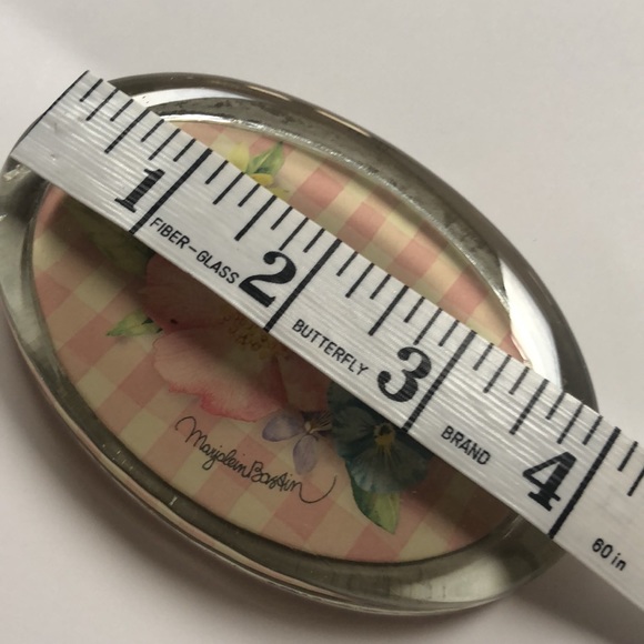 Paperweight glass Marjalein Bastin flower design gently used great condition - Picture 5 of 10